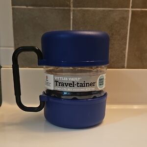 Vittles Vault Travel-tainer Pet Feeding System